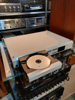 BRAUN CD Player CD 2 in lichtgrau weiß Top Zustand